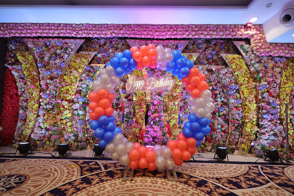 Balloon decoration in a party hall