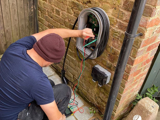 How much to charge an electric car at home UK?