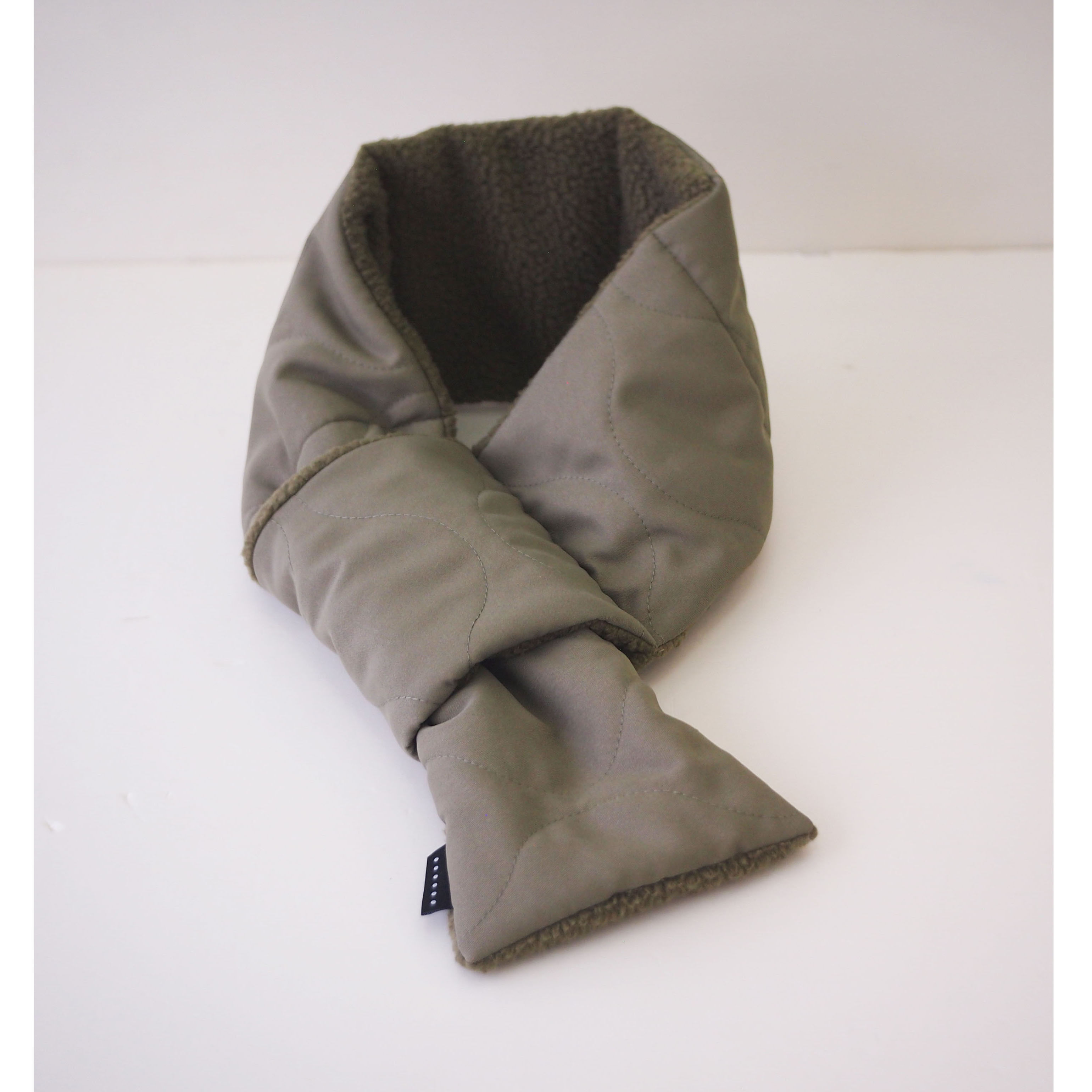 Exclusive Design Scarf – Stylish, Lightweight, and Warm (Green)