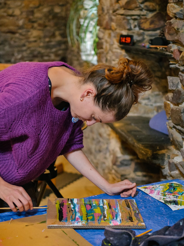 artistic workshop, peinture, bien être, Healthy, picture, arthéraphie, art therapy, nature, love, audrey chaa, animation, maine et loire, savennières, 49