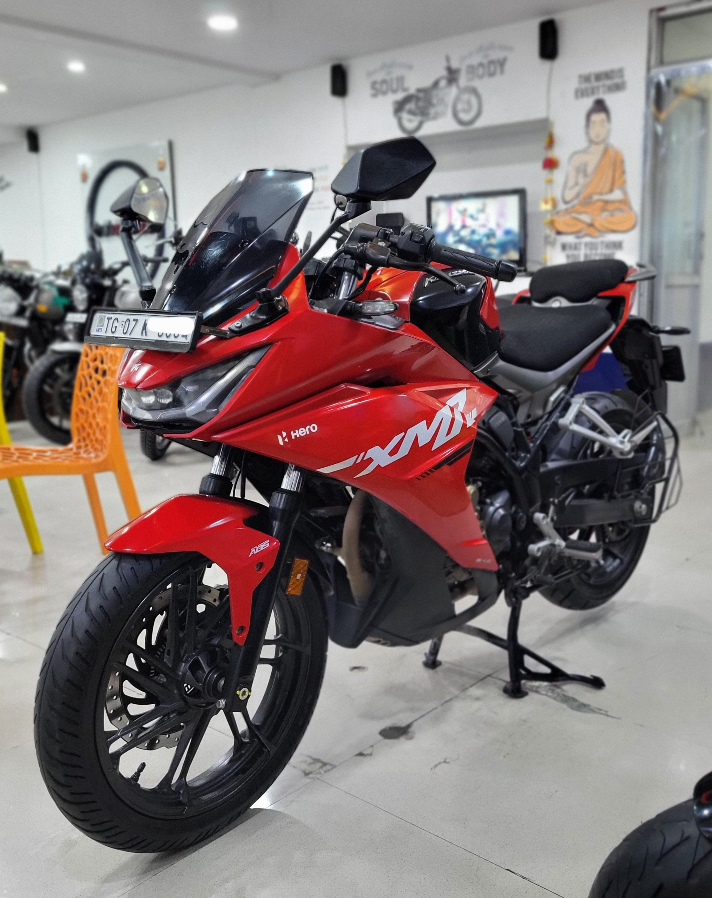 Hero Karizma XMR