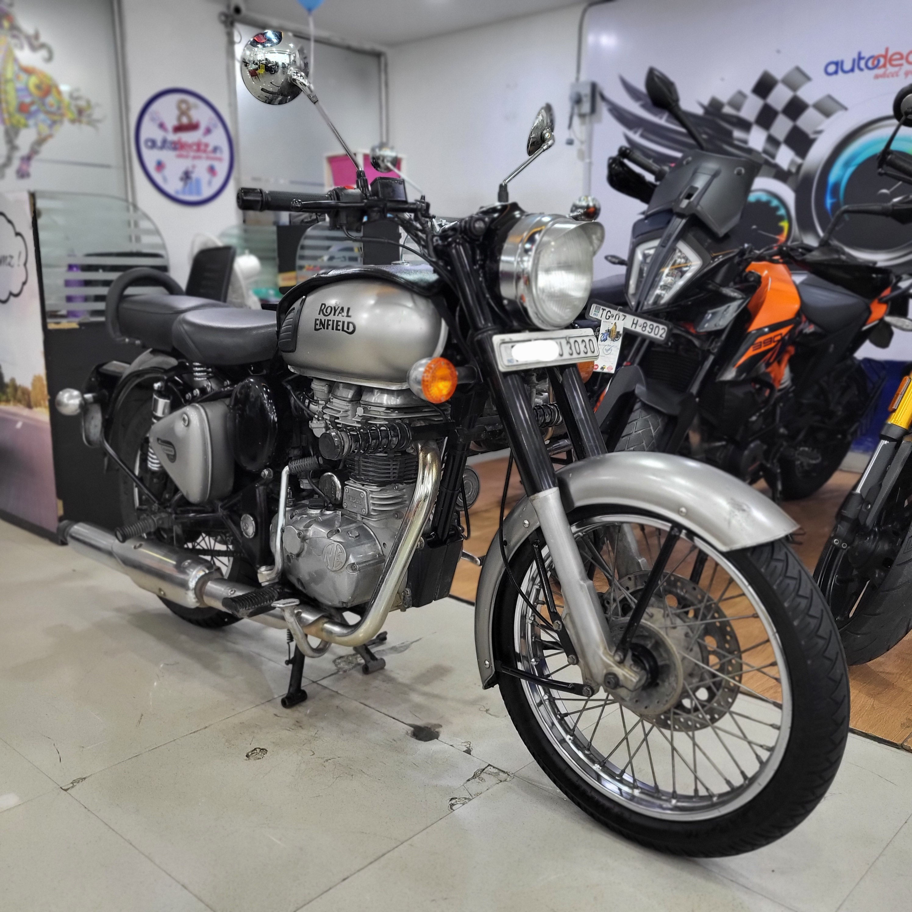 Royal Enfield Classic 350 Gunmetal Grey