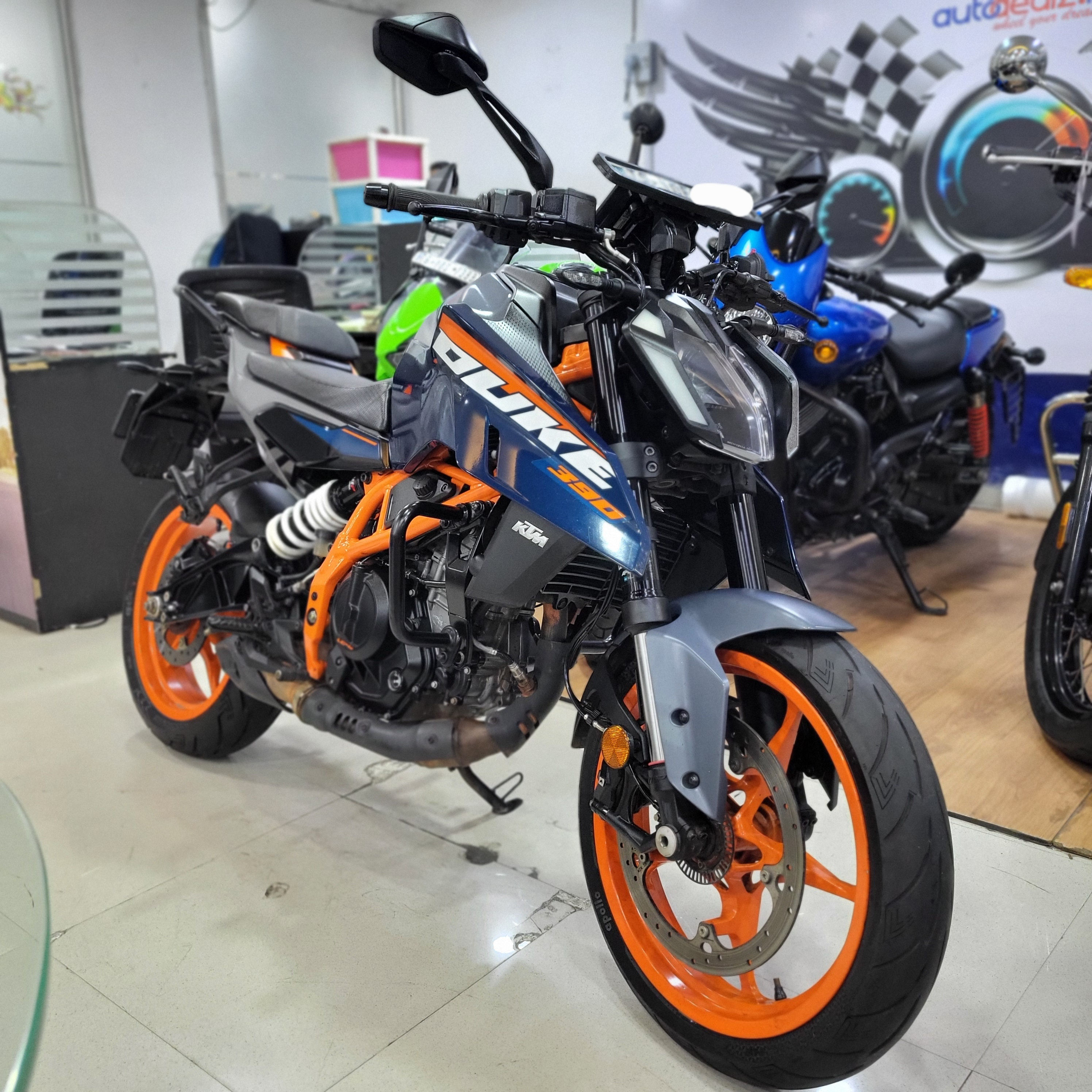 KTM DUKE 390, 2023
