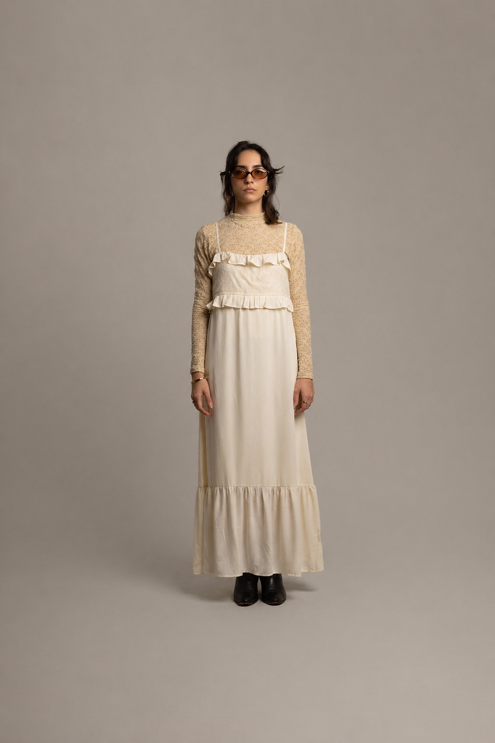 Miniatura: VESTIDO CREPE DECOTE RENDA