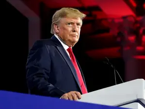 트럼프 취임하면 한국에 방위비 13조 인상 압박 지금은 너무 헐값 미국이 너무 손해