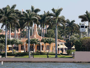 플로리다 트럼프 마러라고 리조트 불법침입 무장남자 사살