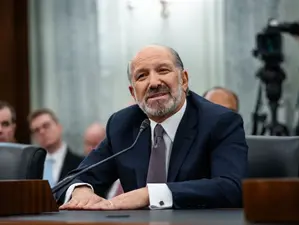 러트닉 상무장관, 캐나다 목재 낙농 제품 4월2일부터 12일부터 알루미늄 철강에 관세