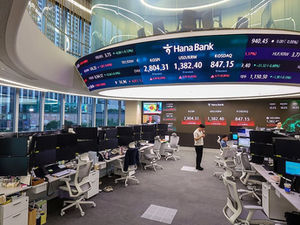 이 대통령 미국과의 관세 협상 상당 기간 걸릴 듯 역풍, 환률 1440원대 폭등