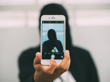 Les 5 erreurs en prise de parole vidéo (et comment les éviter grâces aux techniques de l’acteur)
