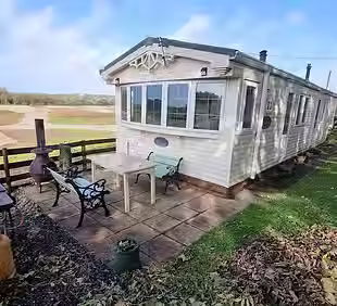Zoes caravan.avif