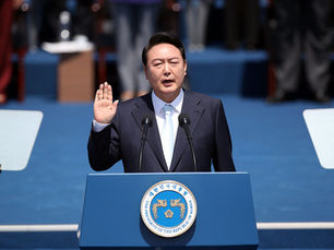 South Korea Considers Nuclear Weapons as Geopolitical Tensions Escalate