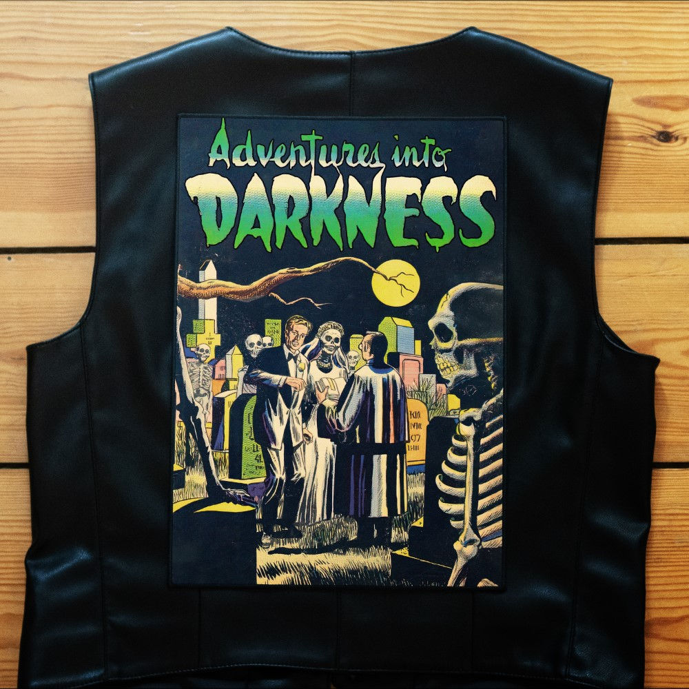 "ADVENTURES INTO DARKNESS" Vintage Horror Jacke Rückenaufnäher Backpatch