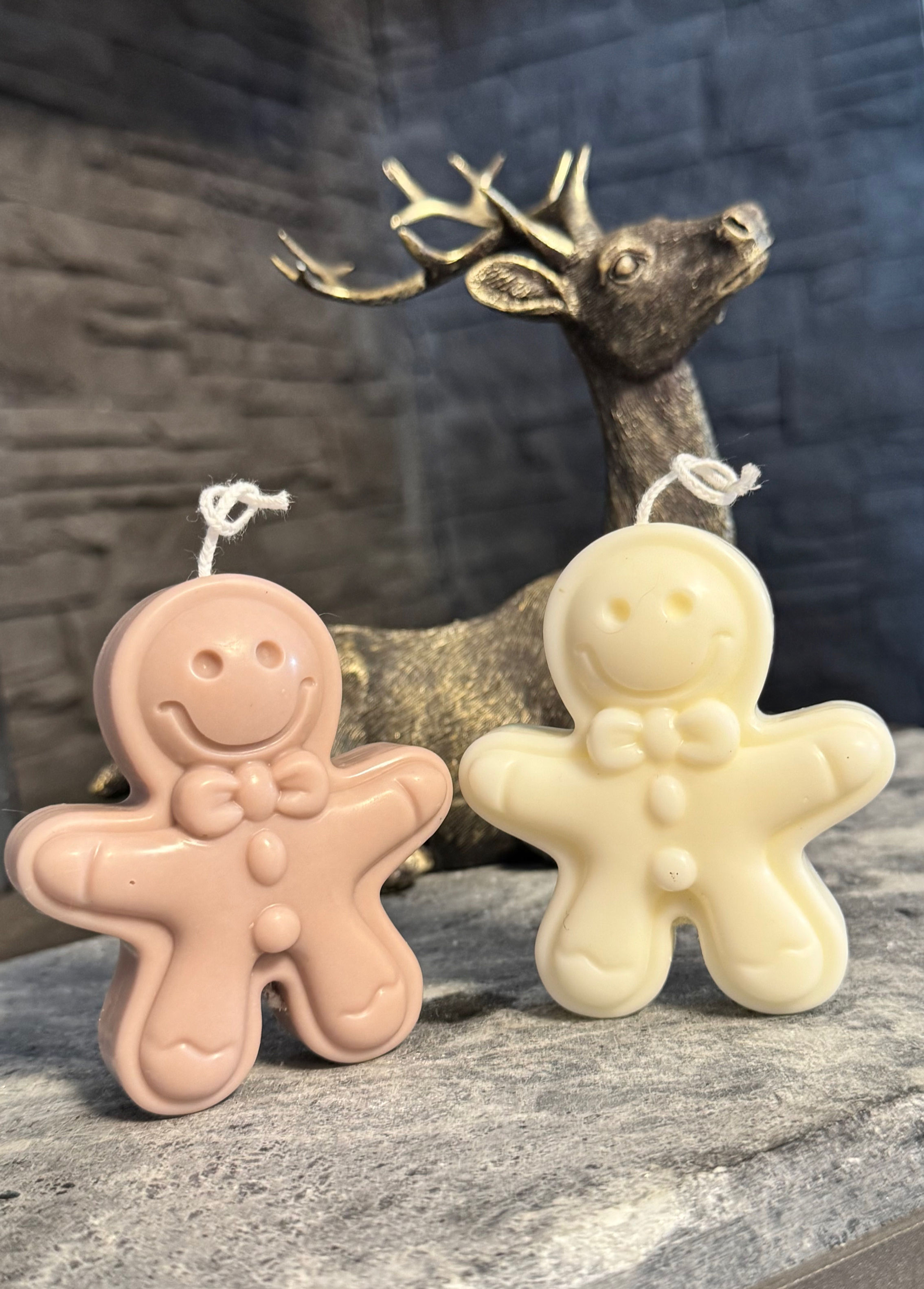 Zwei Lebkuchenmänner - Kerzen