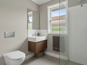 Creative Small Bathroom Renovation Ideas and Small Bathroom Design Tips