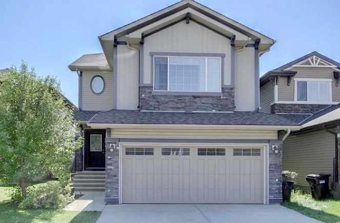 AUBURN BAY 4 bed / 3.5 bath