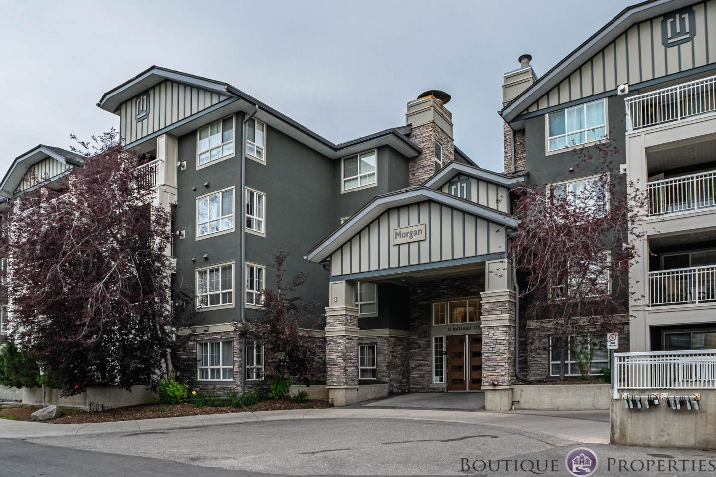 MORGAN AT THE PARK 2 bed + den / 2 bath