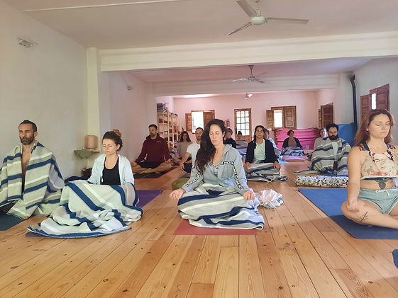 retiro yoga y meditación.jpg