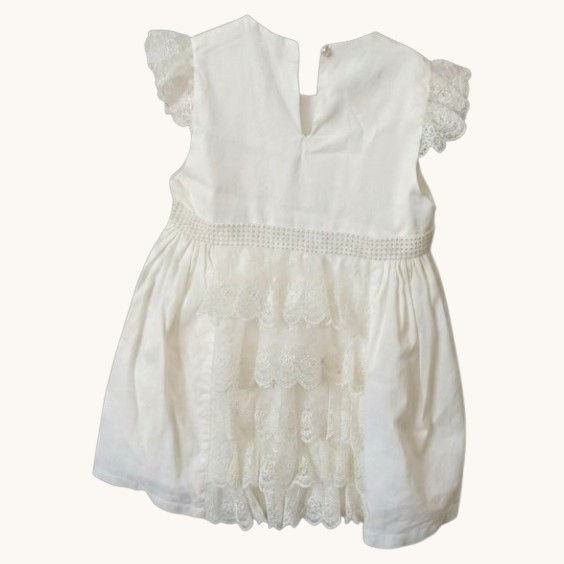 Miniatura: Vestido em linho côr pérola com pérolas