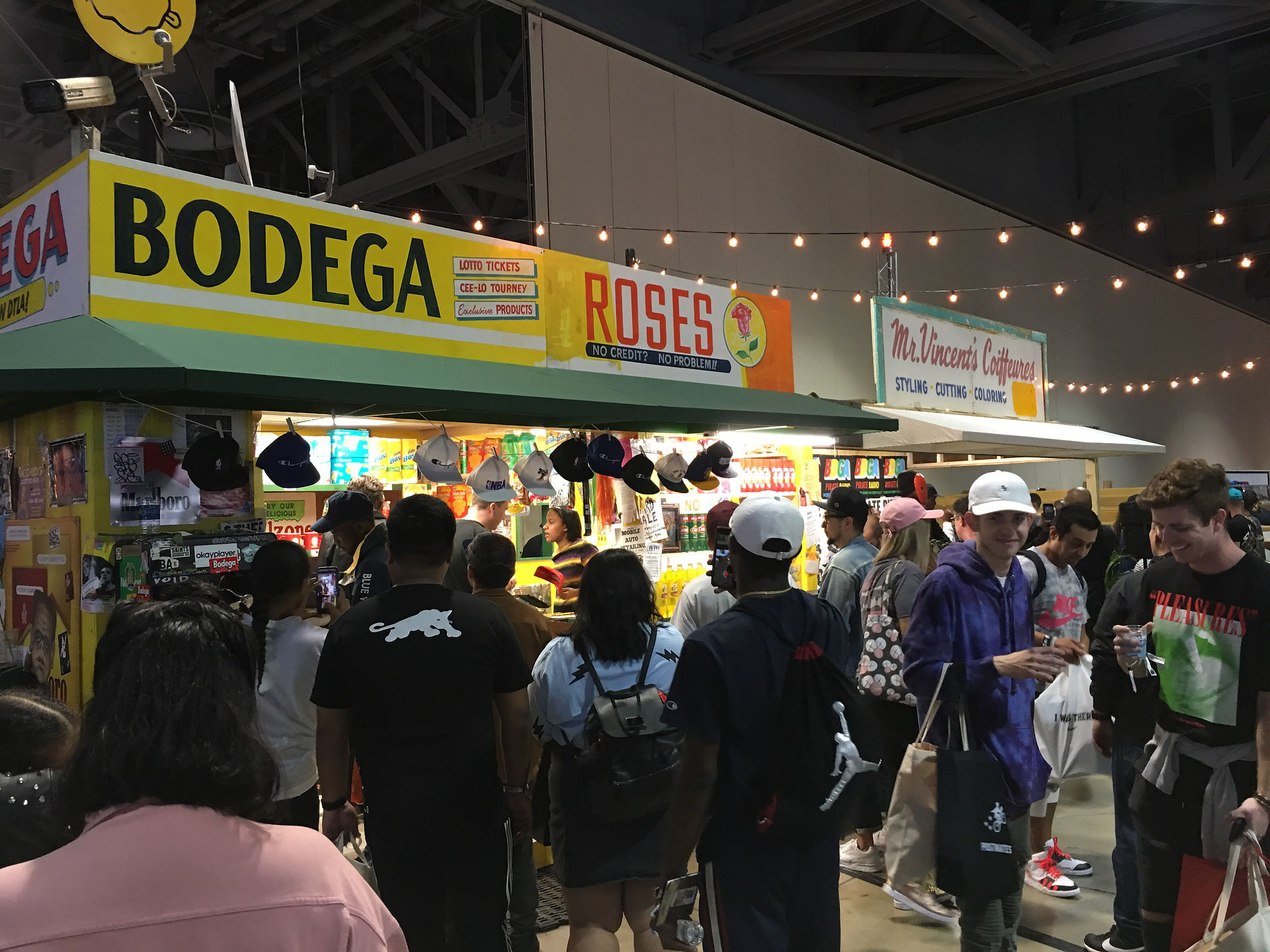 Bodega booth