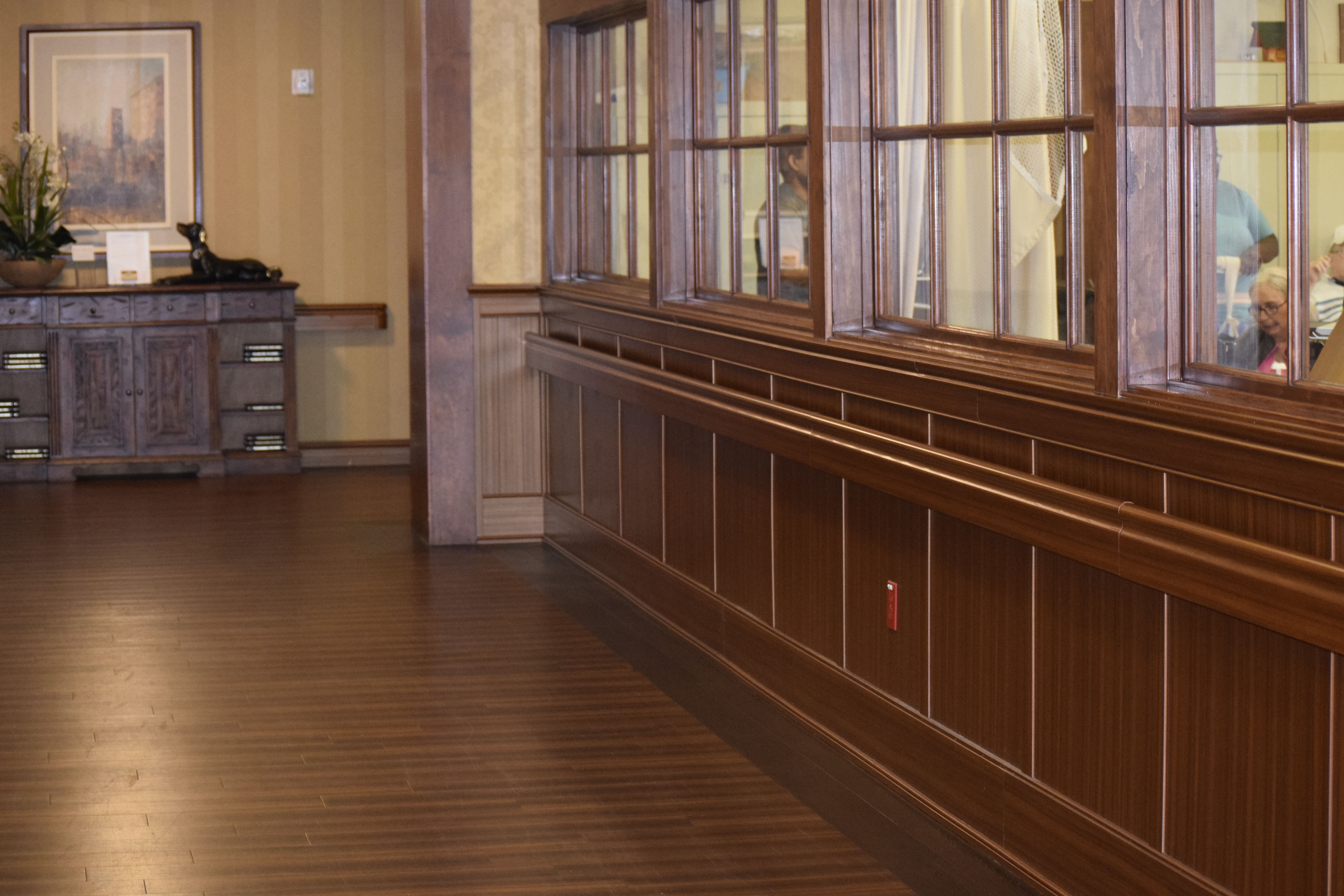 Ven4ma Wainscot, Handrail