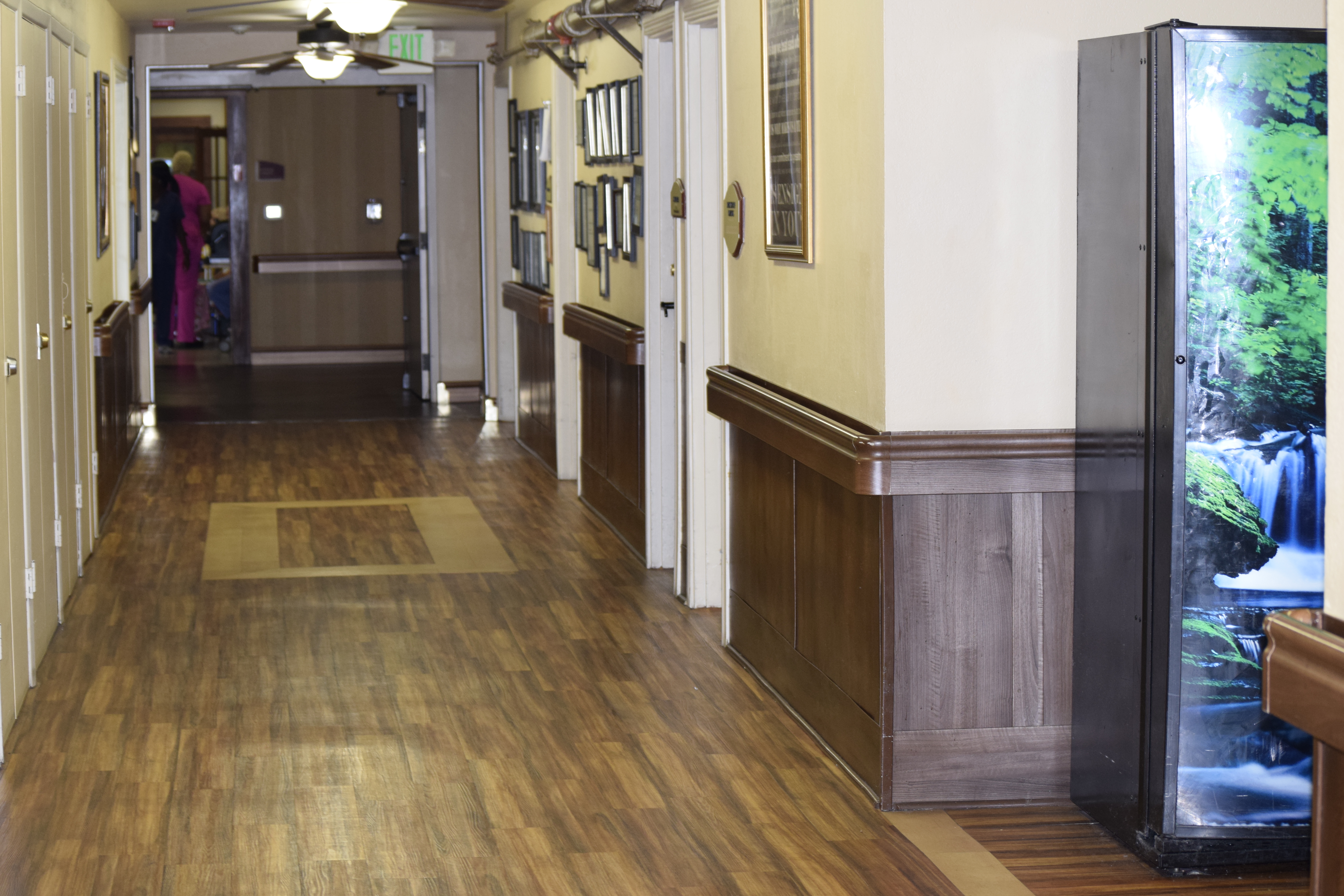 Ven4ma Wainscot, Handrail
