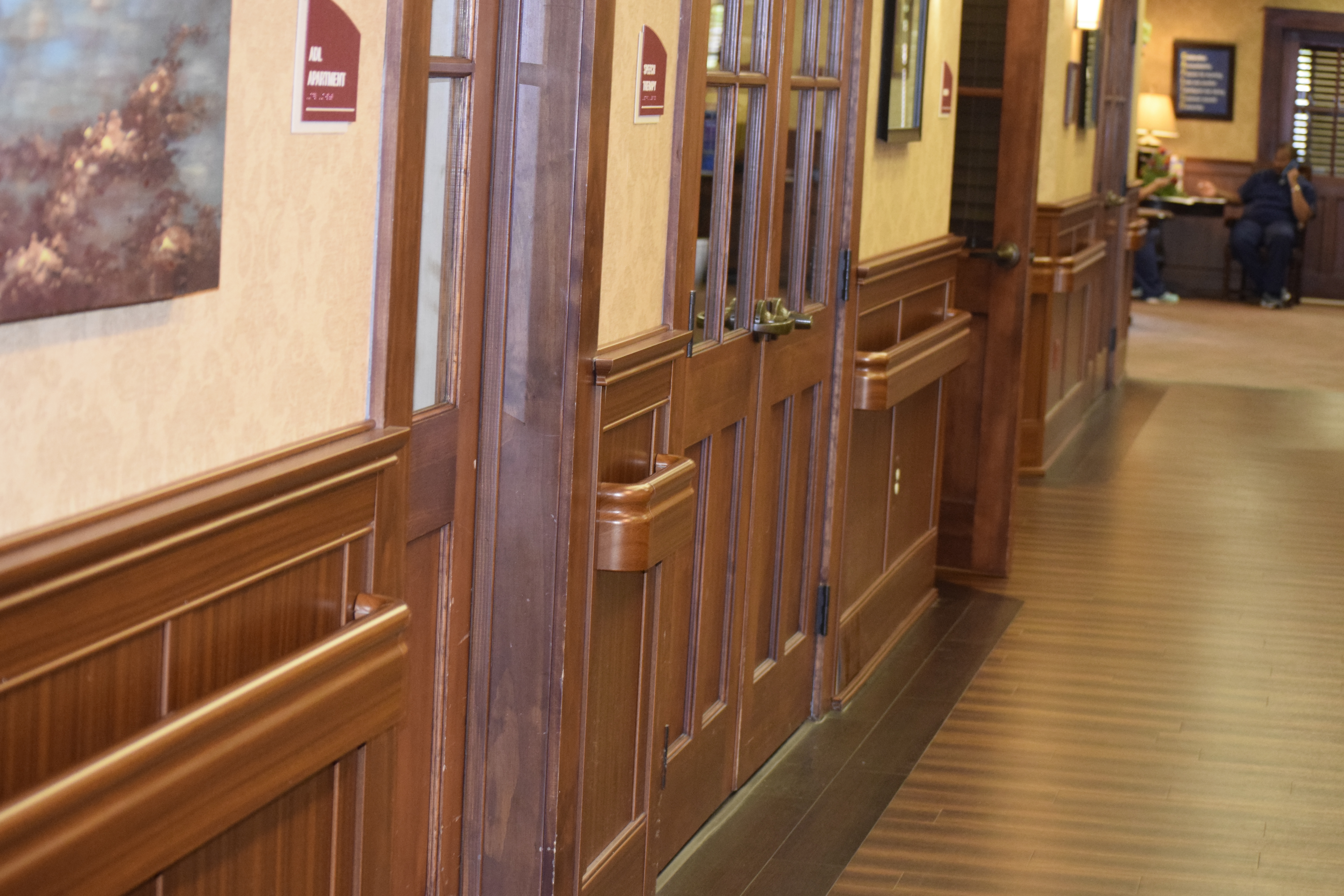Ven4ma Wainscot, Handrail