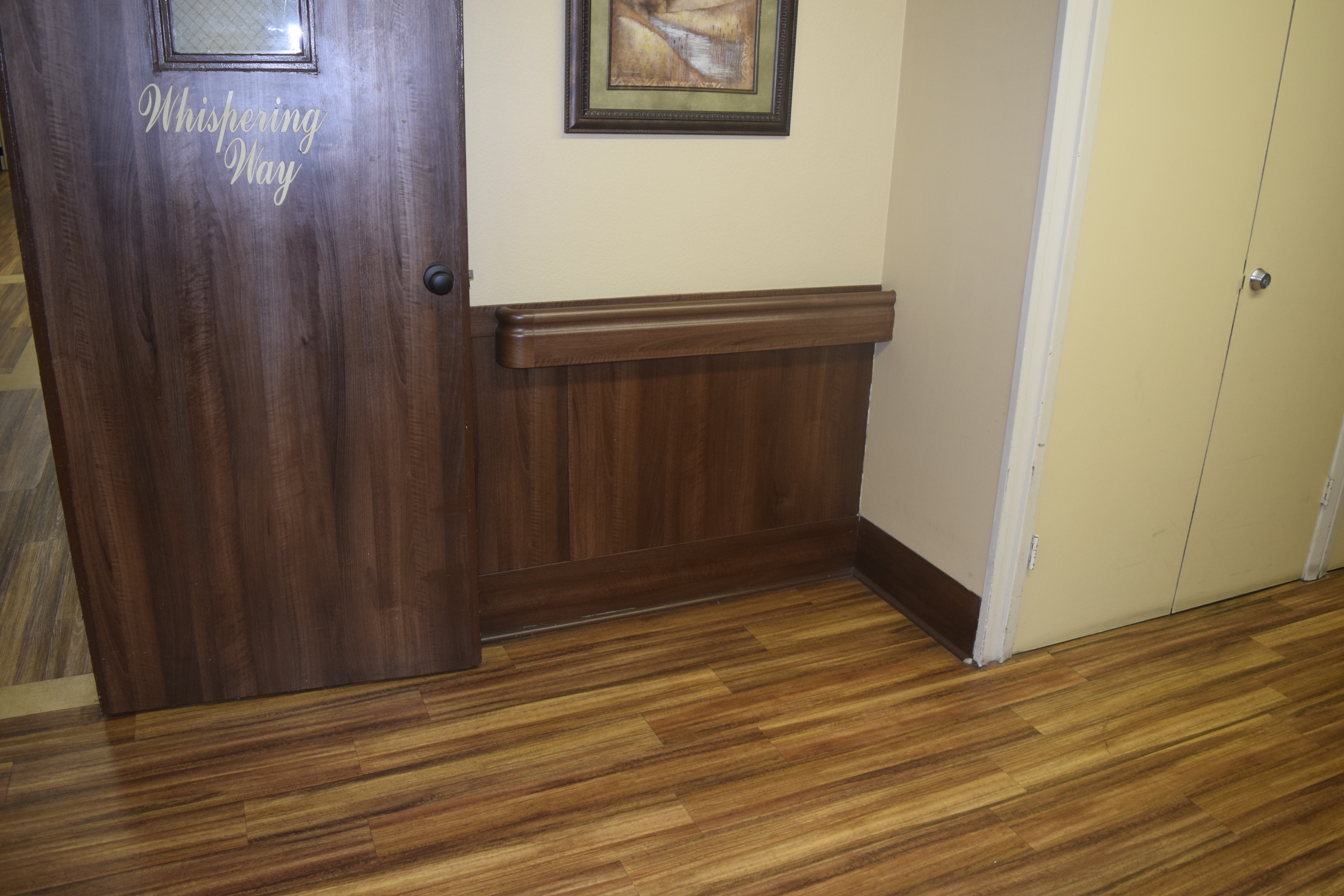 Ven4ma Wainscot, Handrail