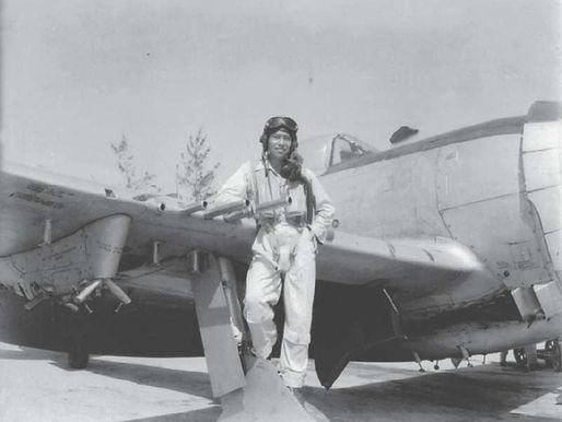 以弱抗強-螺旋槳F-47N擊傷噴射米格機