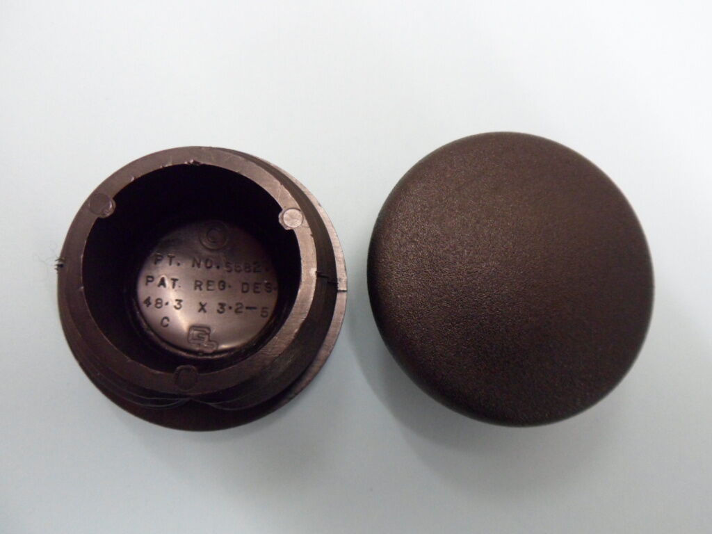 10 No, SCAFFOLD TUBE END CAPS, 48.3 OD (3.2 - 5.0), BUNGS/PLASTIC INSERT, BLACK.