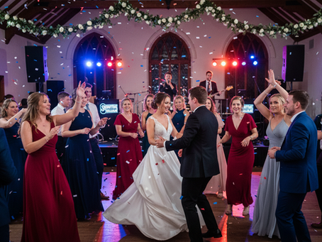 Choosing Perfect Wedding Entertainment Options
