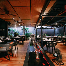 Coming to P’ti Saigon, diners will be immersed in the culinary culture of Provence, the homeland of lavender in the south of France created by the hands of talented French chef Sakal Phoeung – who has been with the Accord Group and the Sofitel brand for more than 15 years, has had great success with the French restaurant Le Corto where it was honoured to welcome the French President François Hollande. The restaurant has designed a large, spacious kitchen with full equipment so that he and his students can prepare menus with culinary culture with stories. Beautiful, delicious and fine quality for health look forward to sending to customers who come to P’TI Saigon.