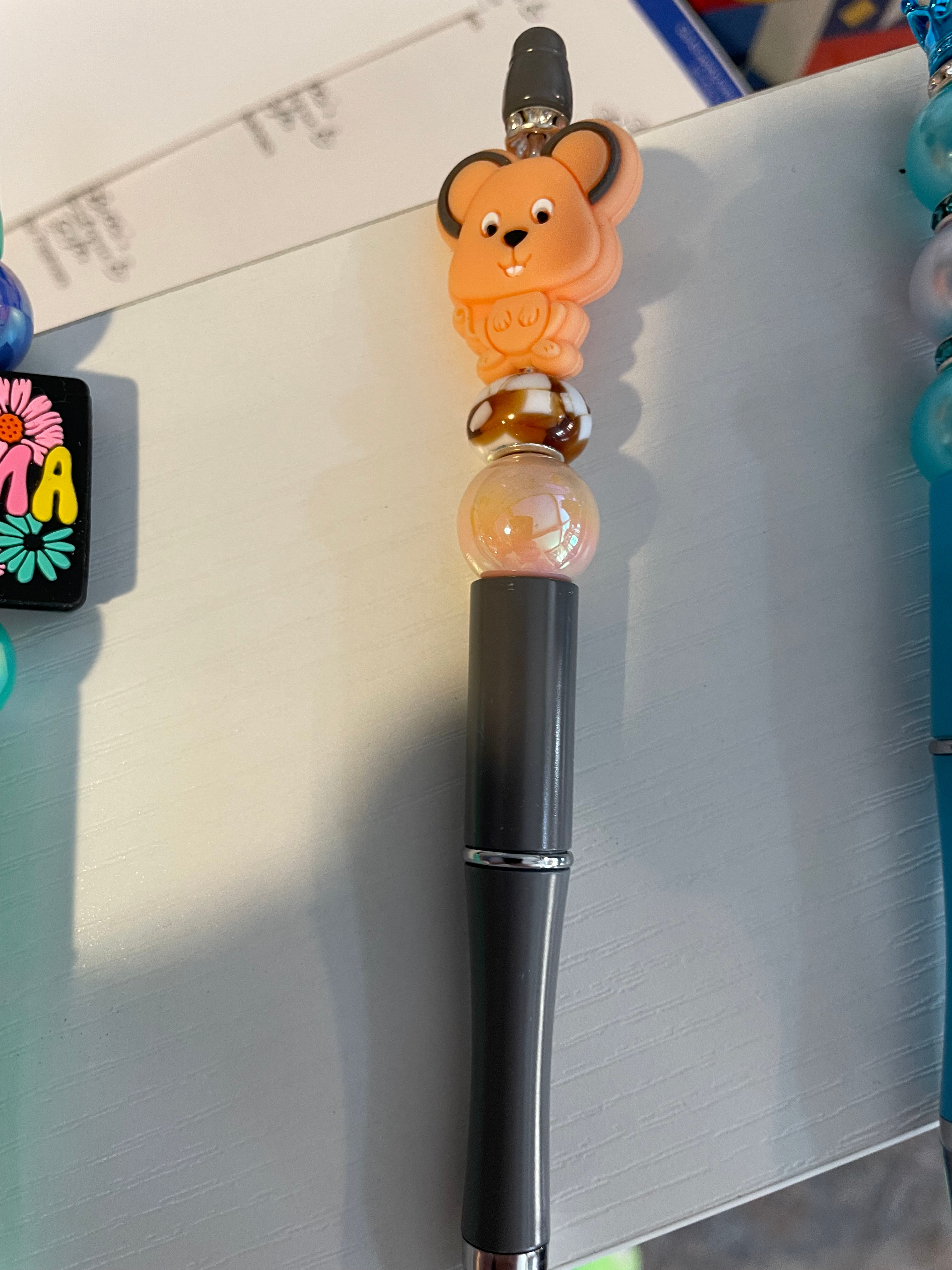 Lion Topped Pen