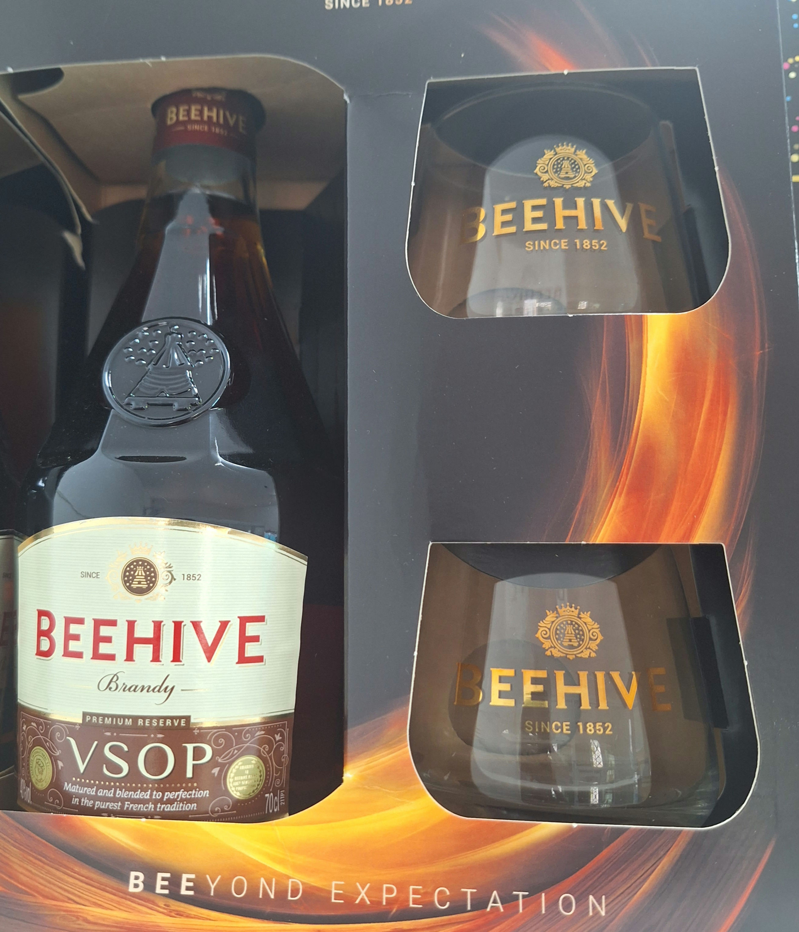 Wine Gift Set Includes 2 Goblets