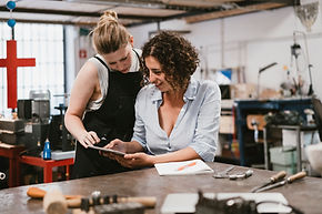 Las mujeres en el taller