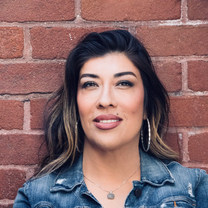 Lucy Flores