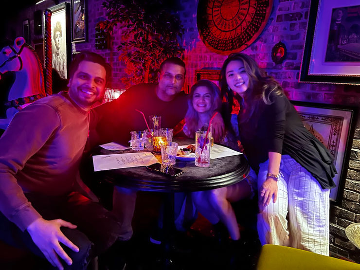 Secret Fun - Things to do Salsa Bachata Dancing Lesson Hidden Speakeasy Bars Cocktails Veg