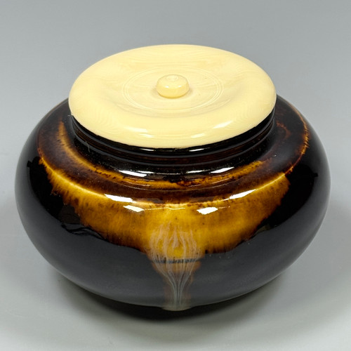 瀬戸大海茶入（仕覆：古渡双亀文金襴） 桶谷定一造 | seishodo.com