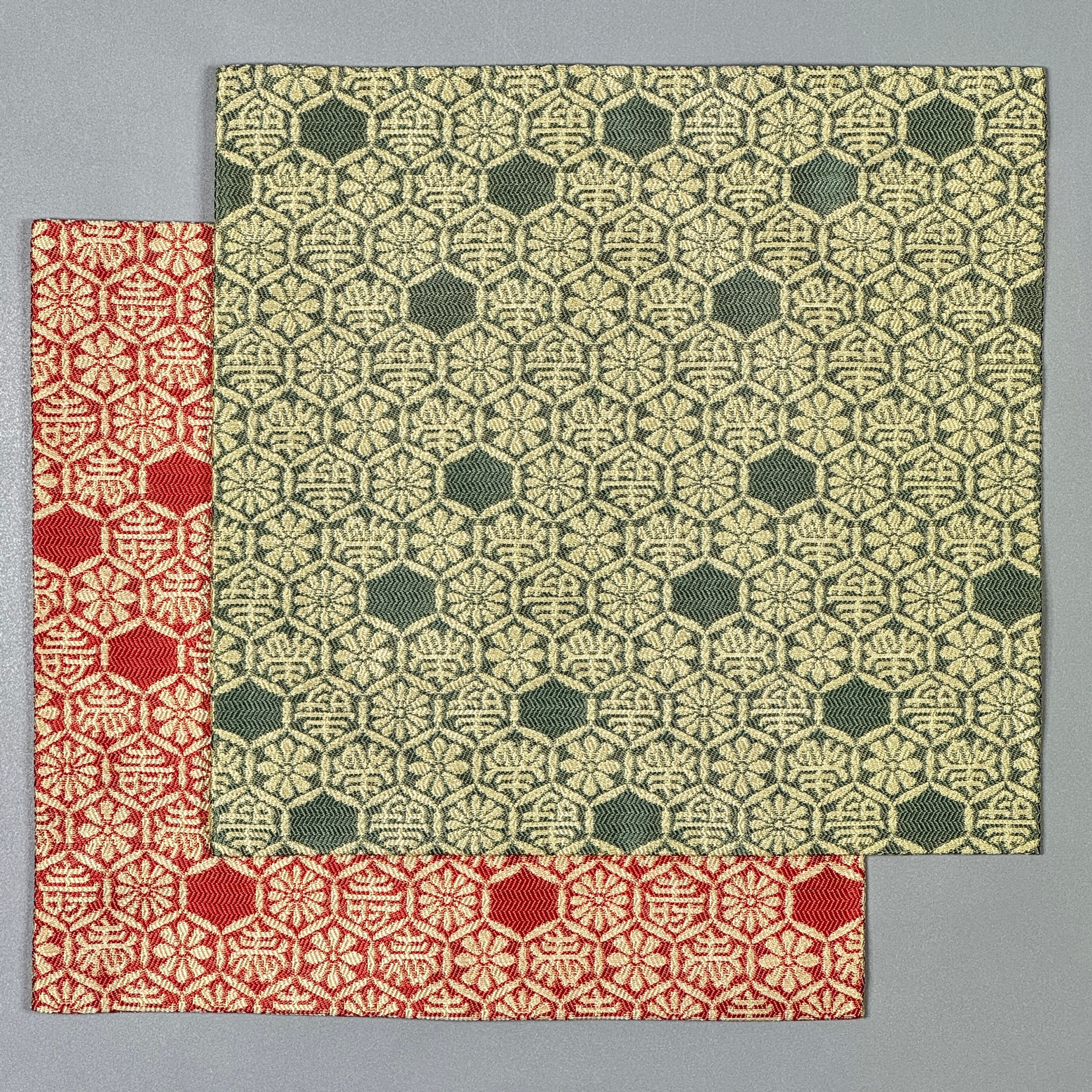 淡々斎好写　亀甲菊古帛紗