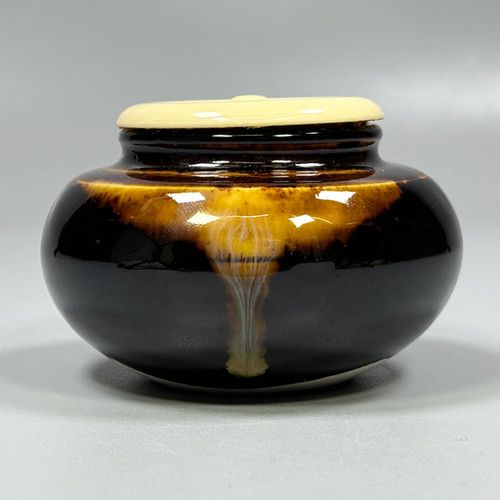 桶谷定一 大海茶入 仕覆 亀甲龍紋緞子 茶道具 共箱 茶入 新品 未使用 保管品 桶谷定一 大海茶入 仕覆 亀甲龍紋緞子 茶道具 共箱 茶入 道具 ] -