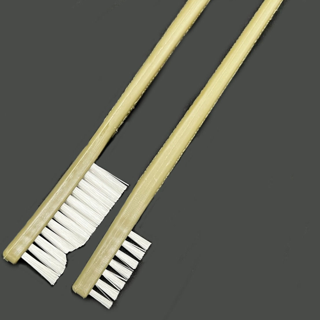 Dual Ended Toothbrush Detail Brush