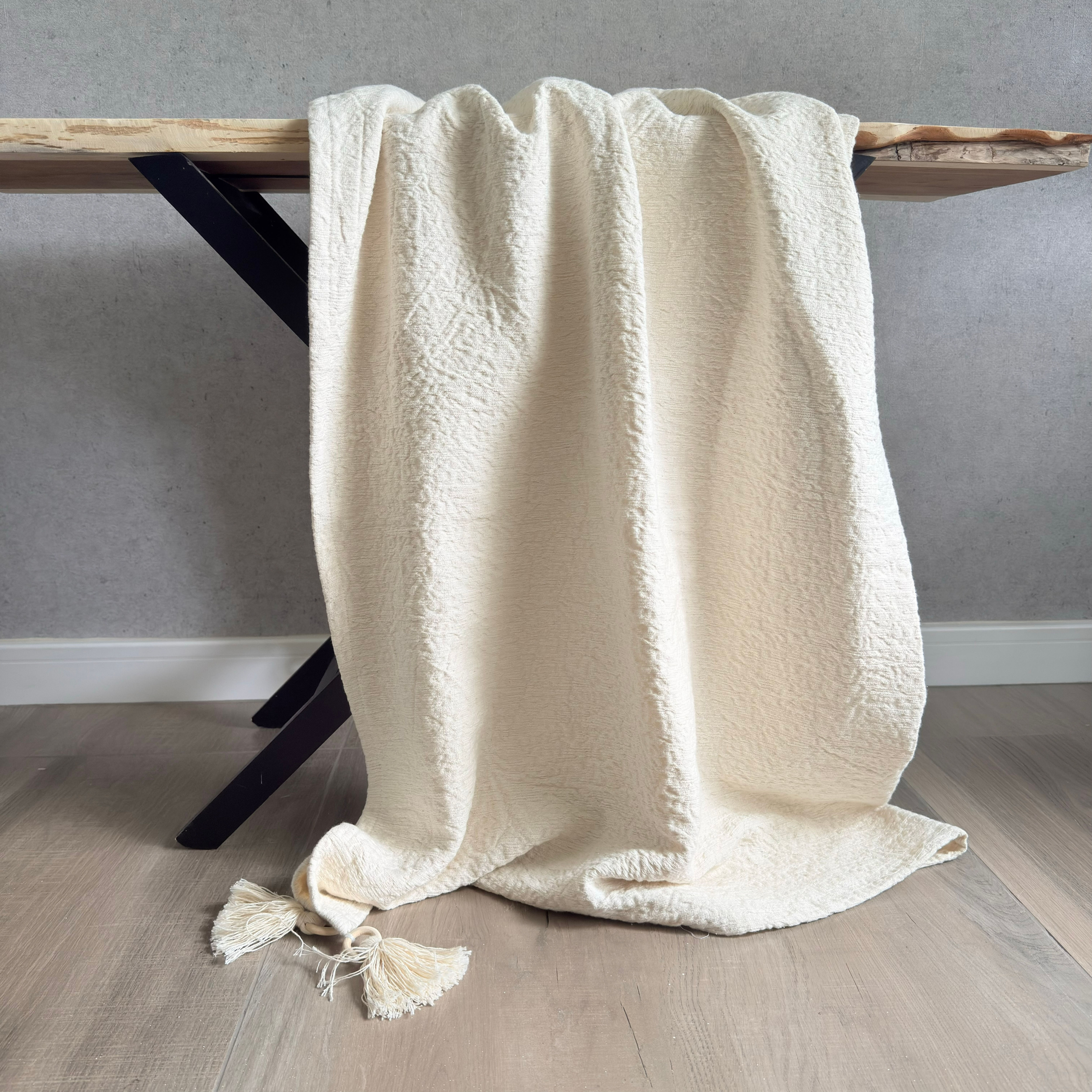 Alba Tassel Cotton Throw