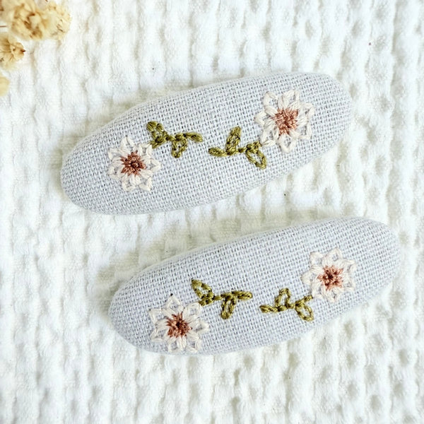 Ivory Daisy Embroidered Baby Snap Hair Clips — Mira Accessories South Africa