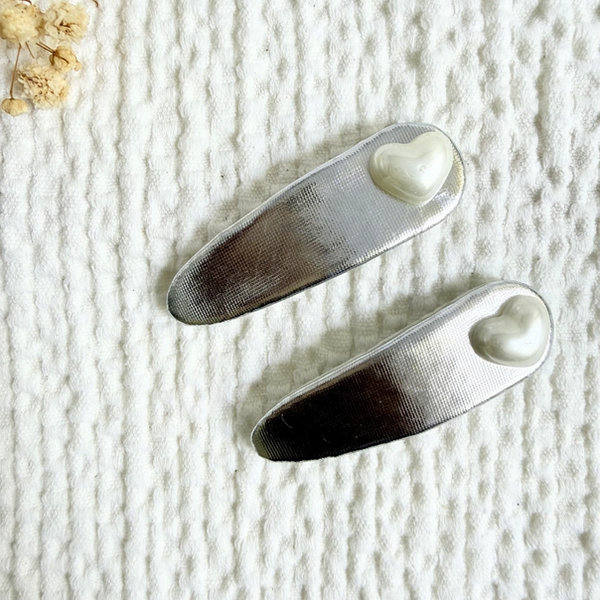 Silver Pearl Heart Snap Clips — Mira Accessories South Africa