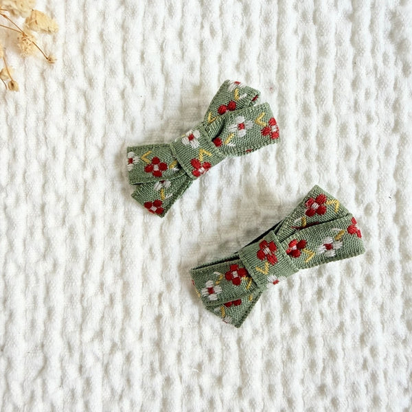 Meadow Green Bow Clips — Mira Accessories South Africa