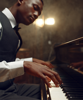 Professional Pianist_edited.png
