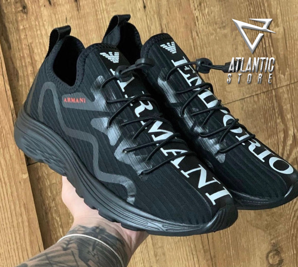 Armani Text | (Preto)