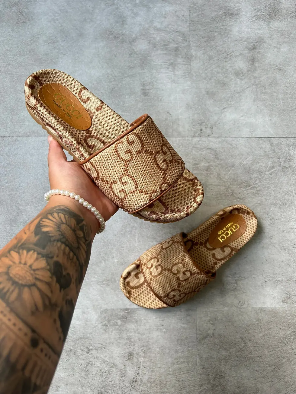 Miniatura: GUCCI