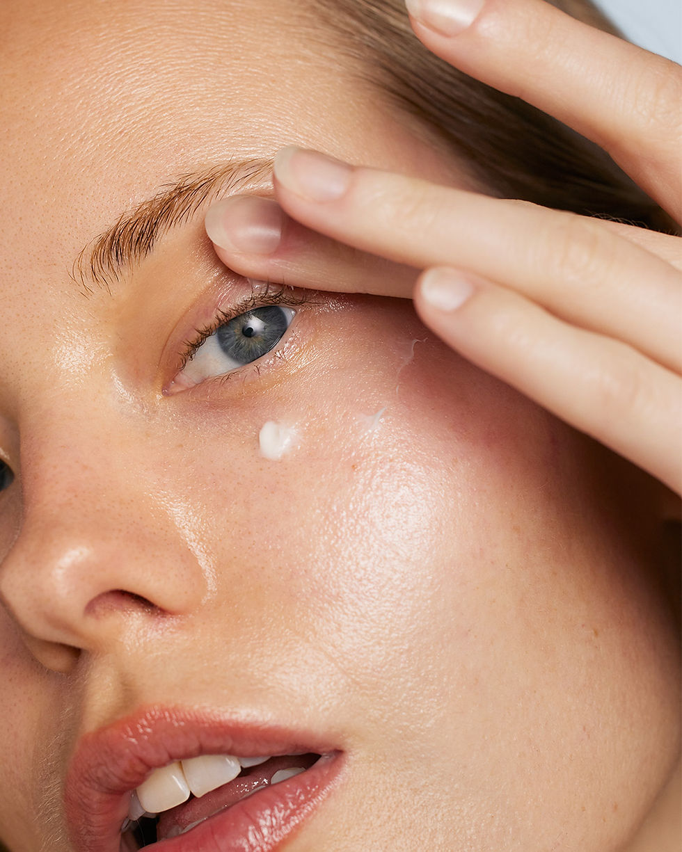 Anti aging: lifting kapaka bez skalpela!