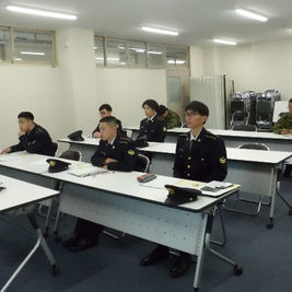 鳥取　退職予定隊員に説明会　民間再就職目指し