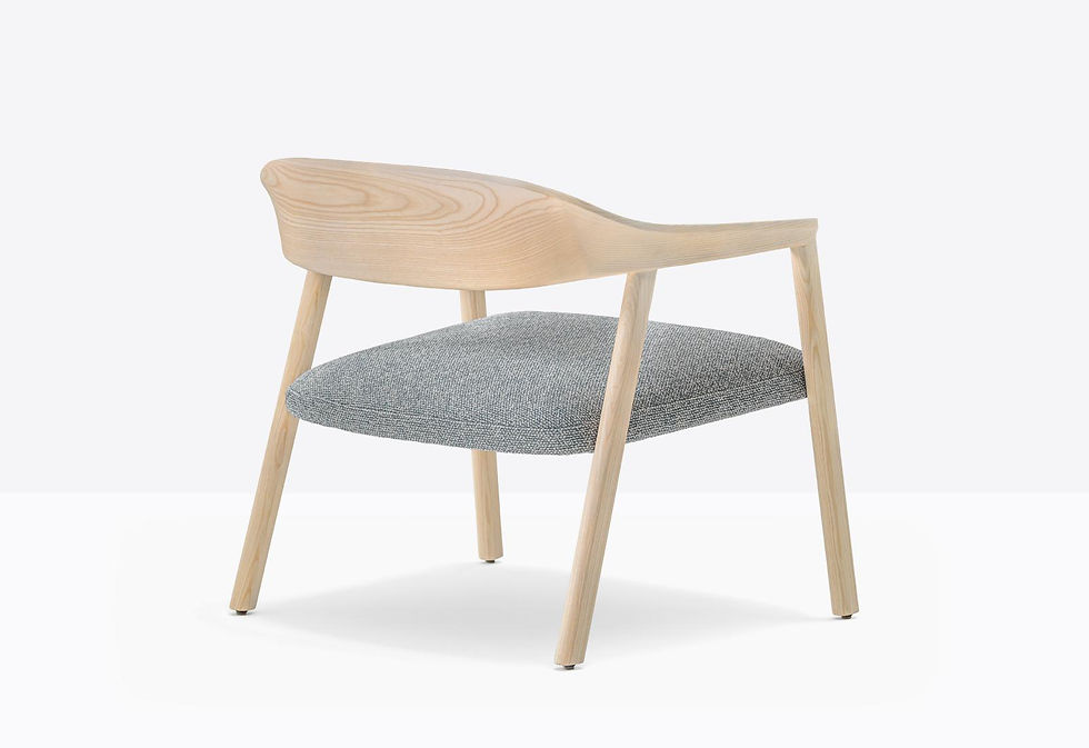 Miniatura: Héra Lounge
